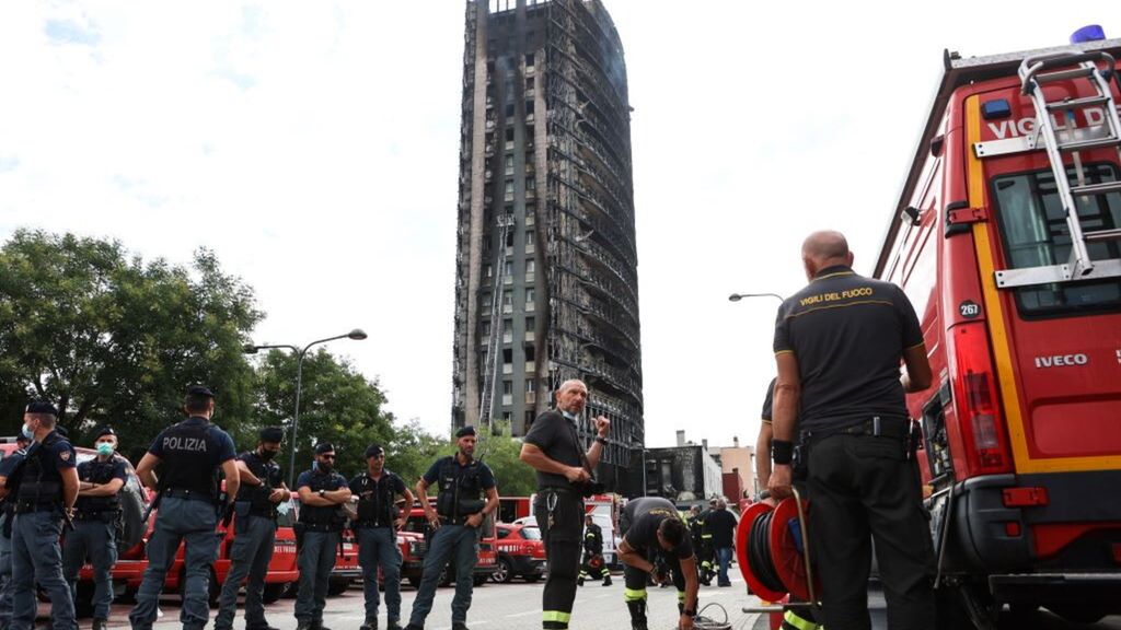 Incendio del grattacielo a Milano