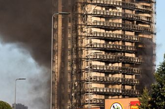 Incendio del grattacielo a Milano