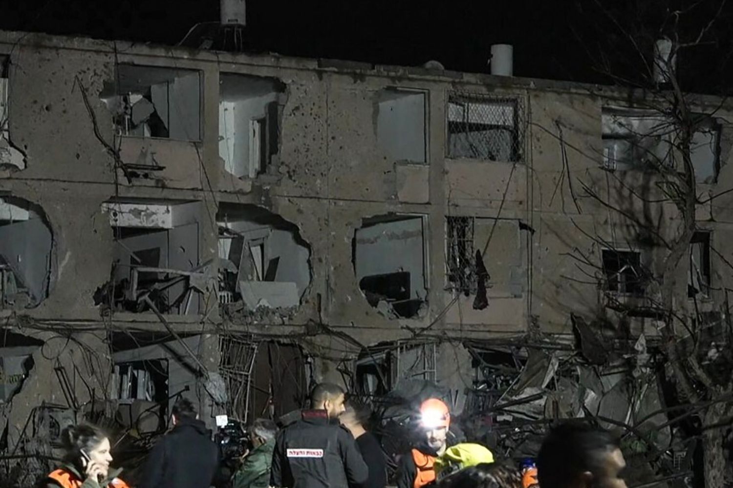 Un edificio di Dimona colpito da un missile iraniano