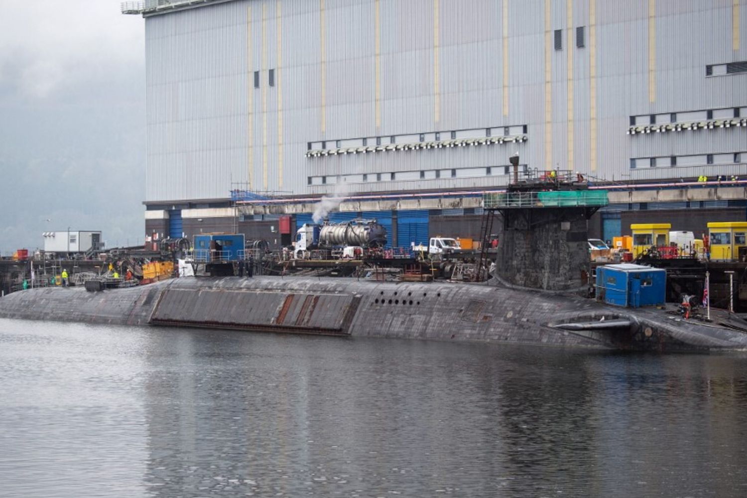 Scandalo a Londra: nei sottomarini nucleari i marinai fanno uso di droghe