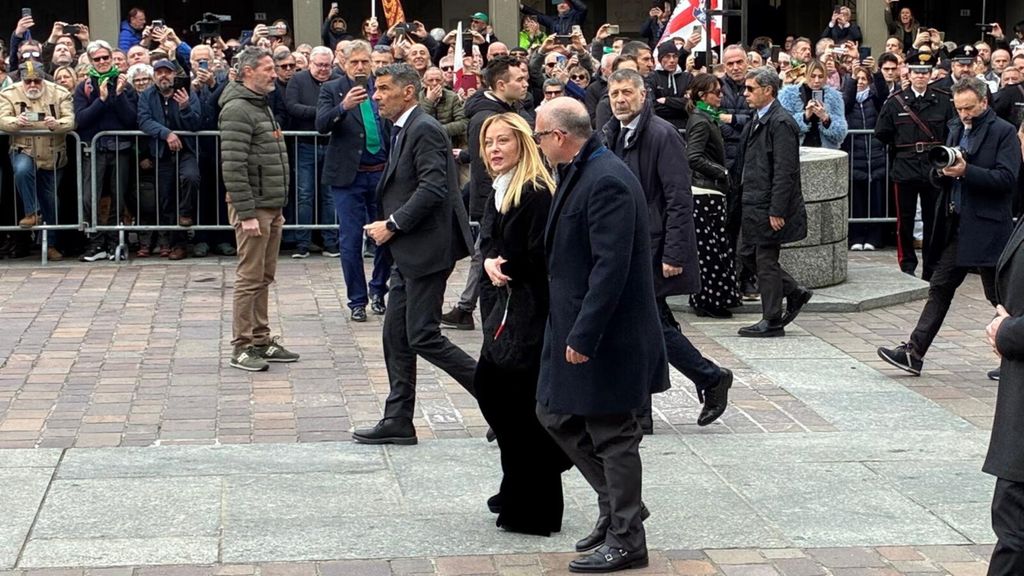 Giorgia Meloni ai funerali di Umberto Bossi
