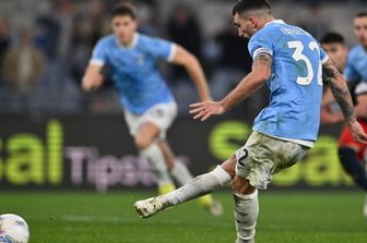 Danilo Cataldi realizza il gol che decide Lazio-Genoa al 100'