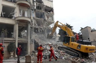 Edificio distrutto nella zona nord di Teheran
