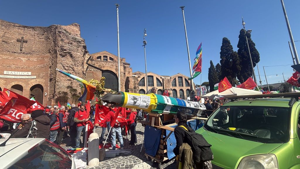 Corteo a Roma 'No Kings'