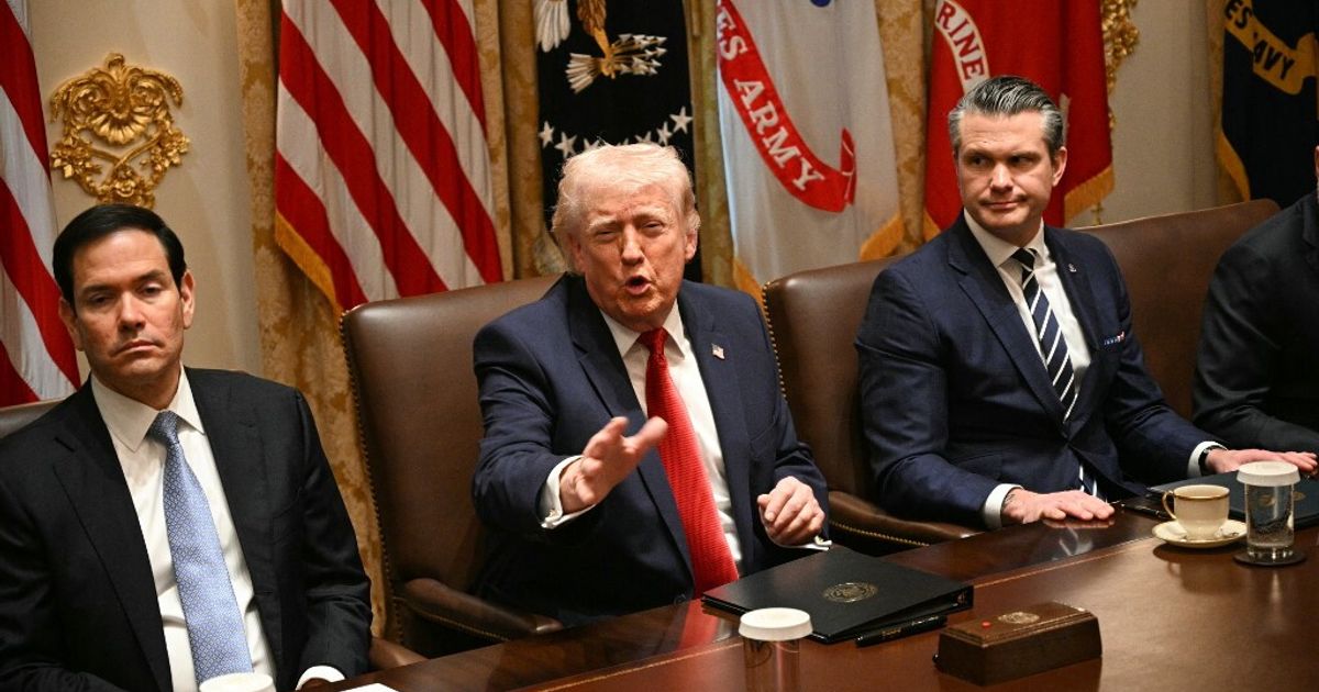 トランプ大統領：「テヘランとの協議は進行中であり、協議は勢いを増している」ヘグセス: 「これからは決定的な日が来る」