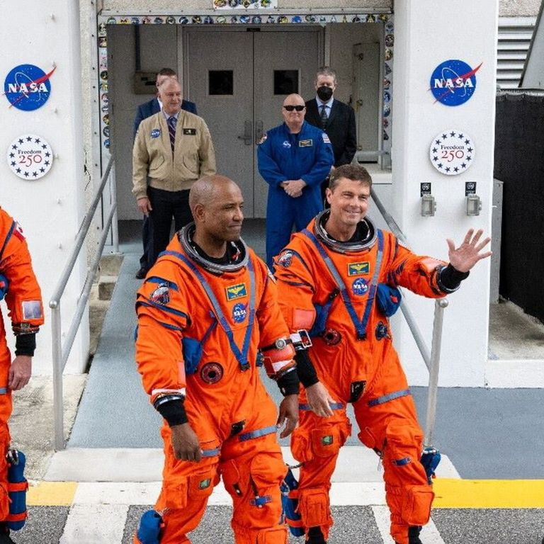 L'equipaggio della missione Artemis