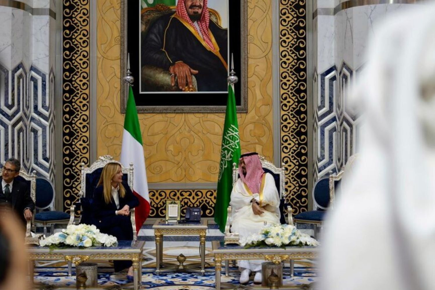 Il Presidente del Consiglio, Giorgia Meloni il Principe ereditario e Primo Ministro dell’Arabia Saudita, Mohamed bin Salman Al Saud
