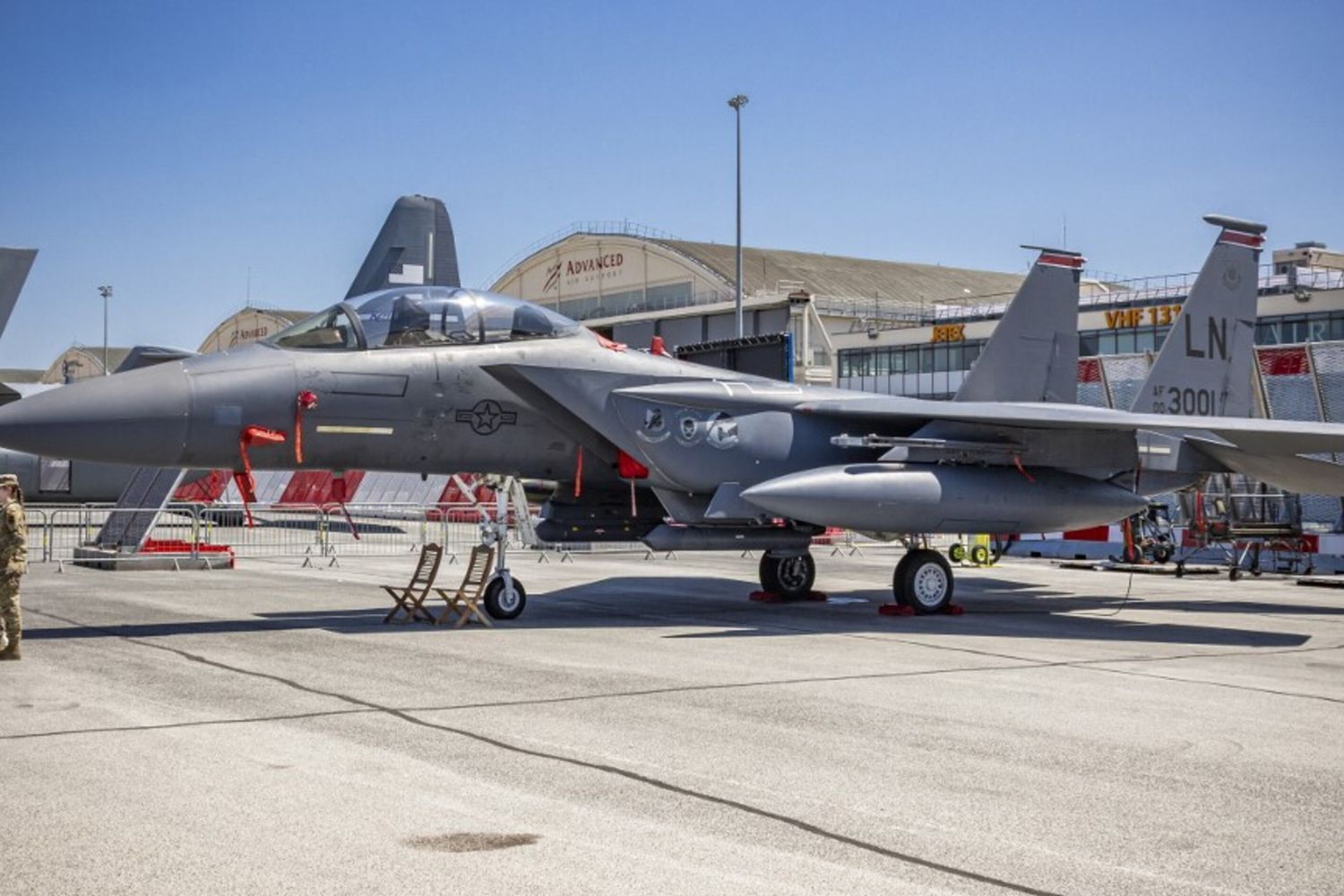 L'Iran abbatte due jet Usa, disperso un pilota. A Teheran si fa festa. Fermi i negoziati