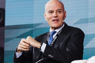 Descalzi confermato Ad di Eni, Giuseppina di Foggia nuovo presidente. Mariani prende la guida di Leonardo