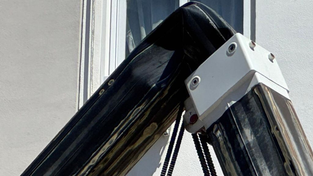 Il braccio della gru a  Palermo