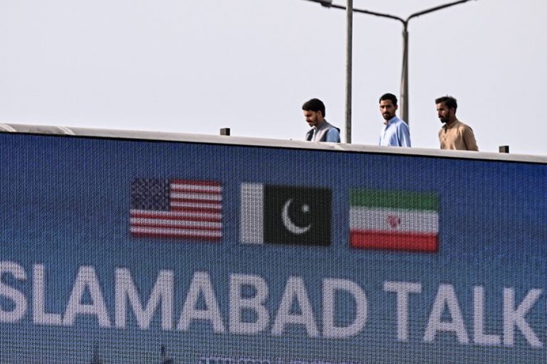Usa-Iran, domani al via i negoziati a Islamabad