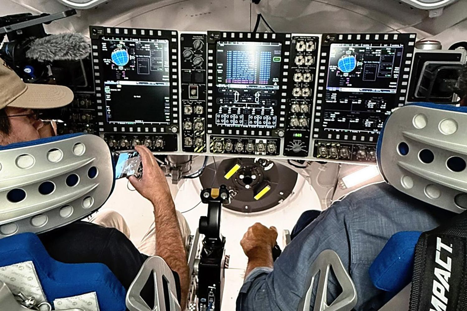 Artemis II, missione compiuta. Gli astronauti rientrano sulla Terra
