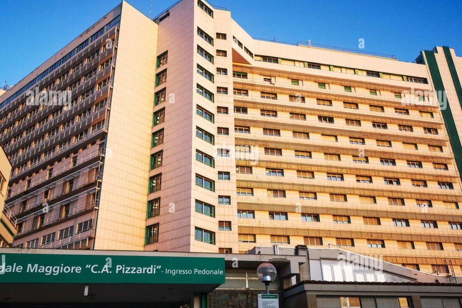 E' morto il bimbo precipitato dalla finestra a Bologna