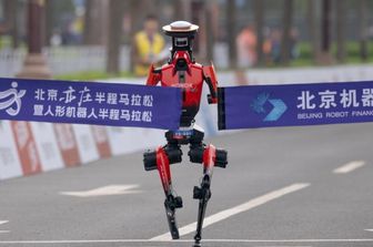 Maratona di robot a Yizhuang, in Cina