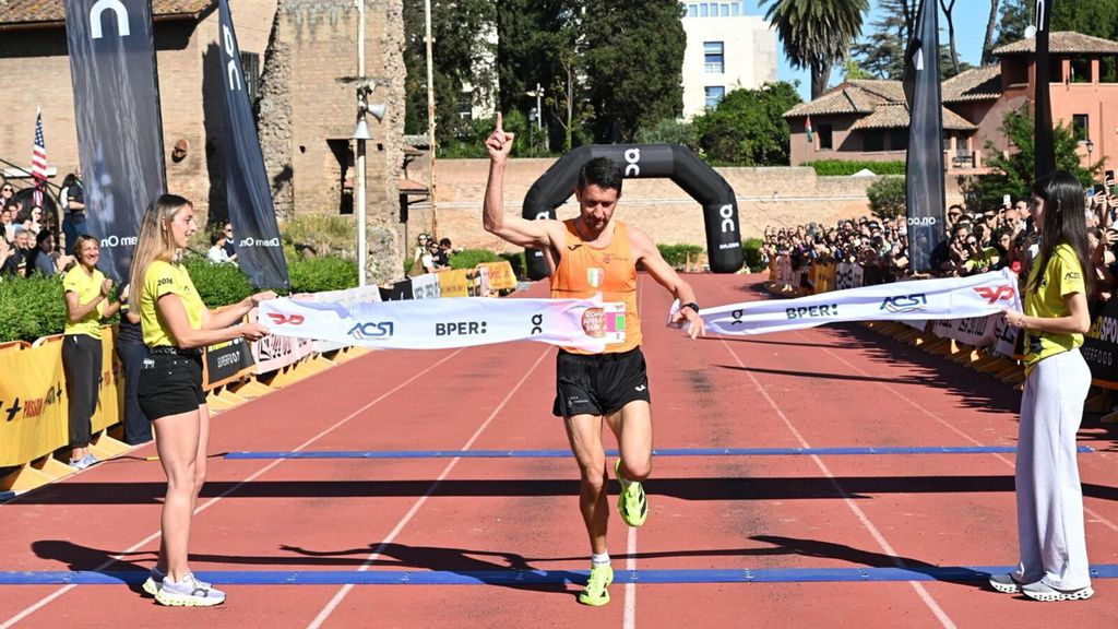 Domenico Liberatore ha vinto l'Appia Run 2026 col tempo di 1:04:59
