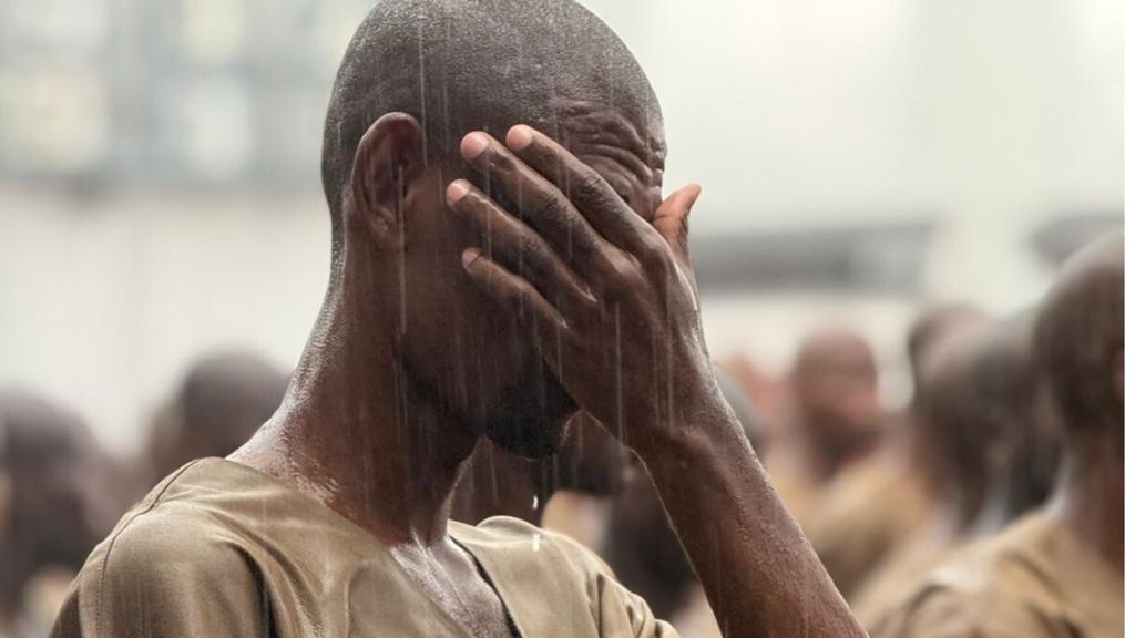 Papa Leone nell'inferno di Bata, il carcere dei detenuti [VIDEO]