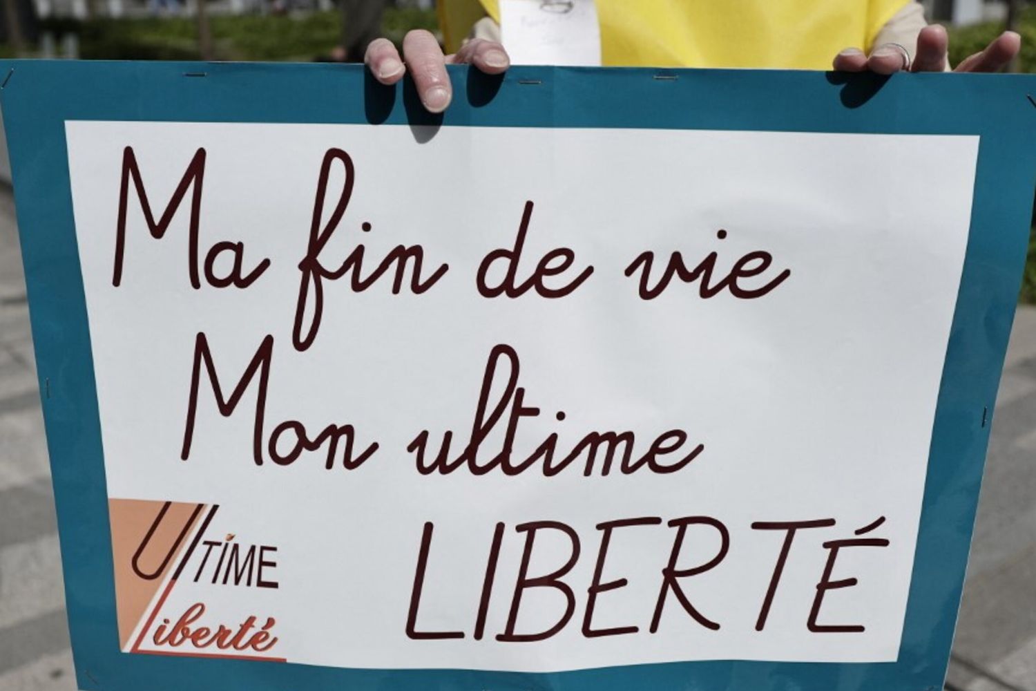 Non supera la morte del figlio: suicidio assistito per una 56enne in buone condizioni fisiche