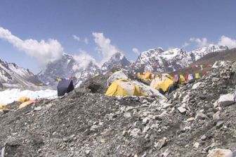 alpinisti monte Everest