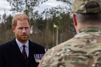Il principe Harry visita a sorpresa in Ucraina