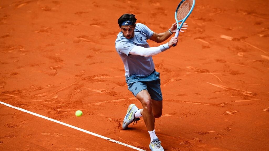 Torneo di Madrid, Musetti passa agli ottavi di finale. E fra poco scende in campo Sinner