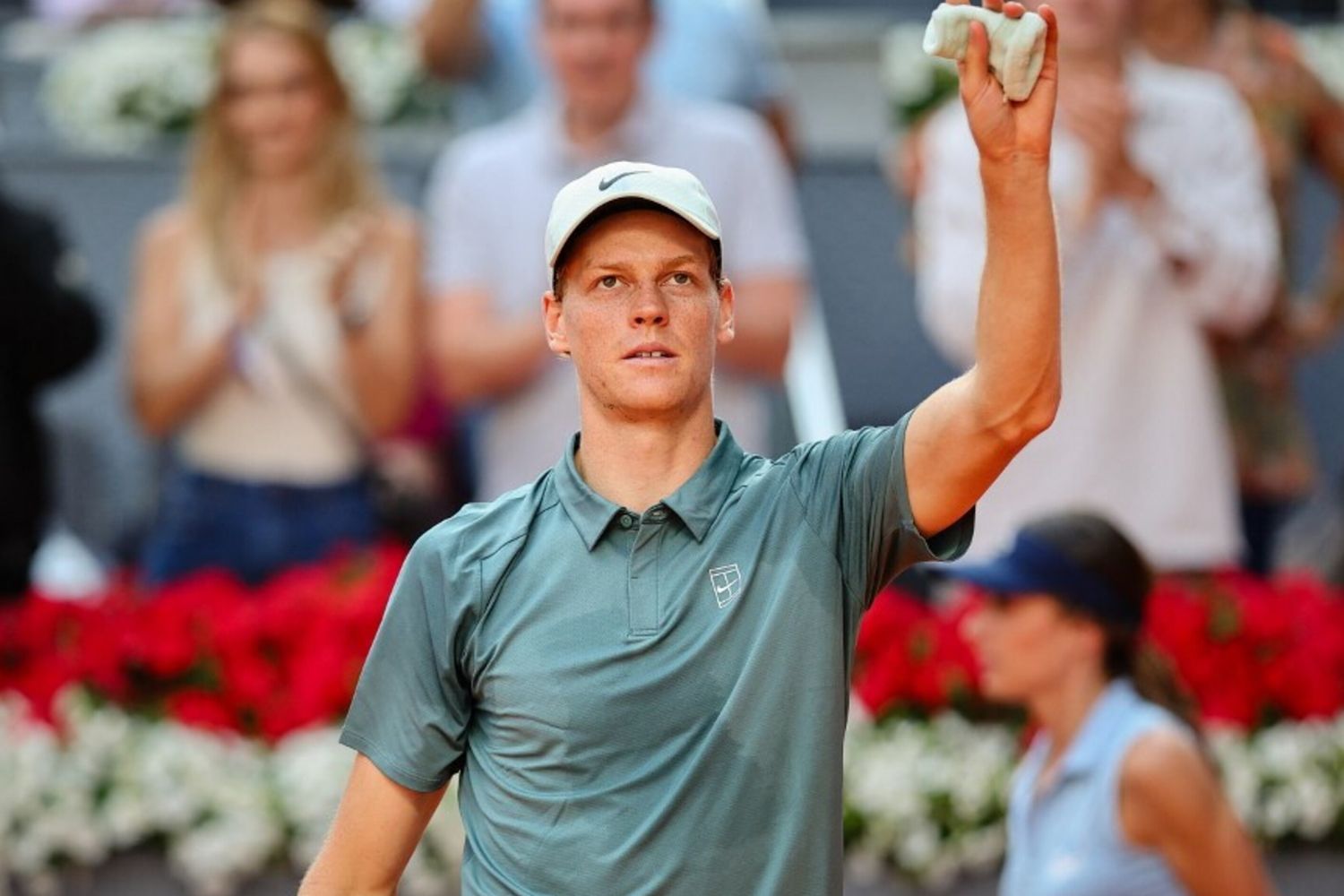 Torneo di Madrid, Musetti passa agli ottavi di finale. Avanti anche Sinner