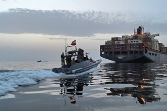 Imbarcazione del Corpo delle Guardie Rivoluzionarie Islamiche nello Stretto di Hormuz
