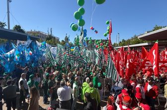 Manifestazione Cgil, Cisl e Uil per il 1 maggio a Marghera