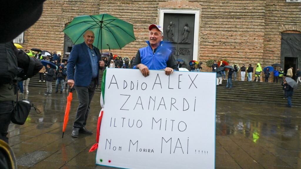 I funerali di Alex Zanardi a Padova