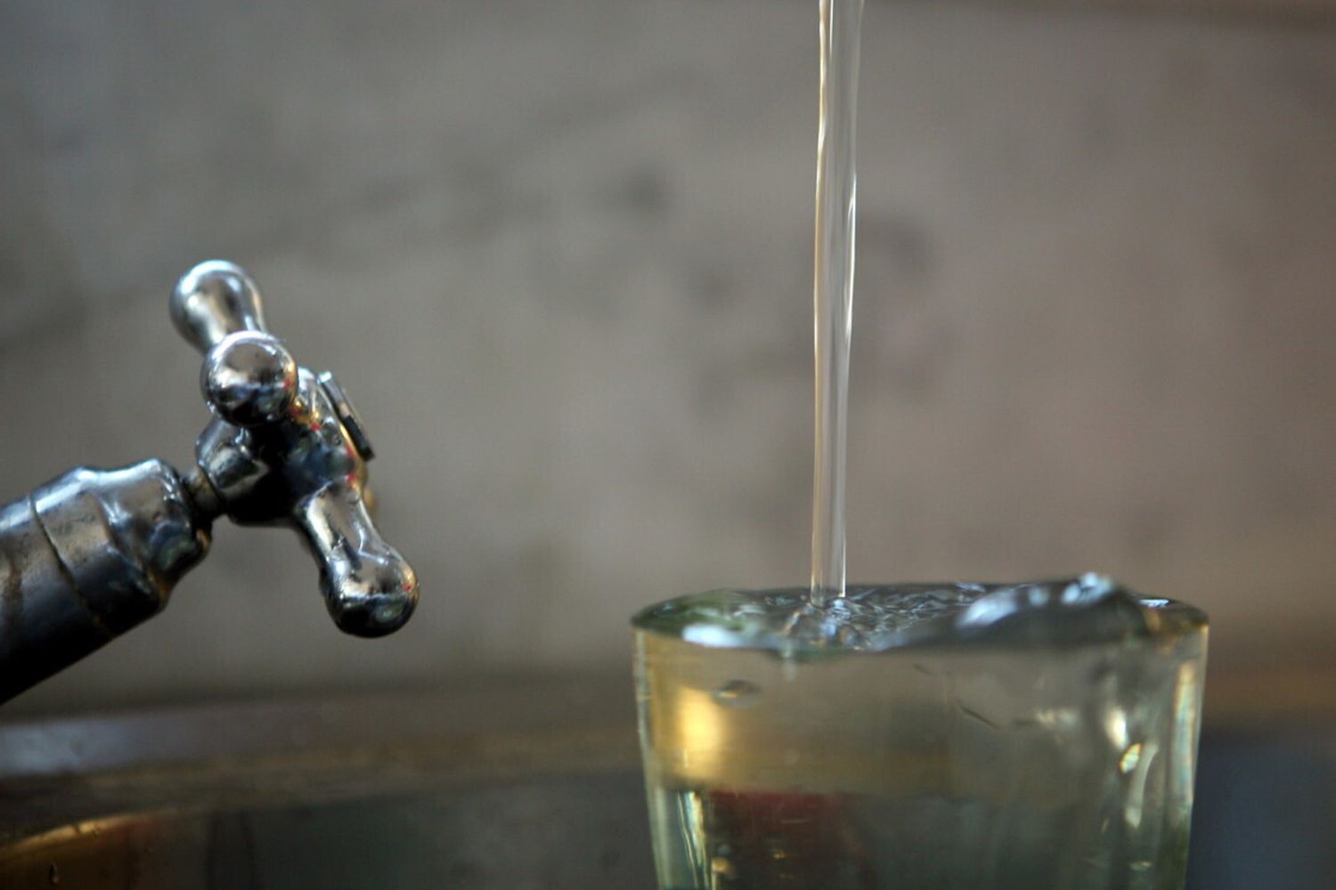 Rubinetto di acqua potabile