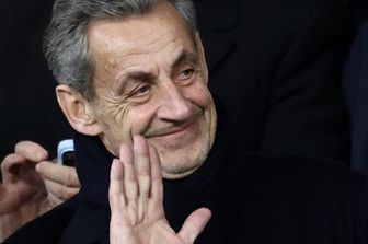 Sarkozy ottiene la libertà condizionale