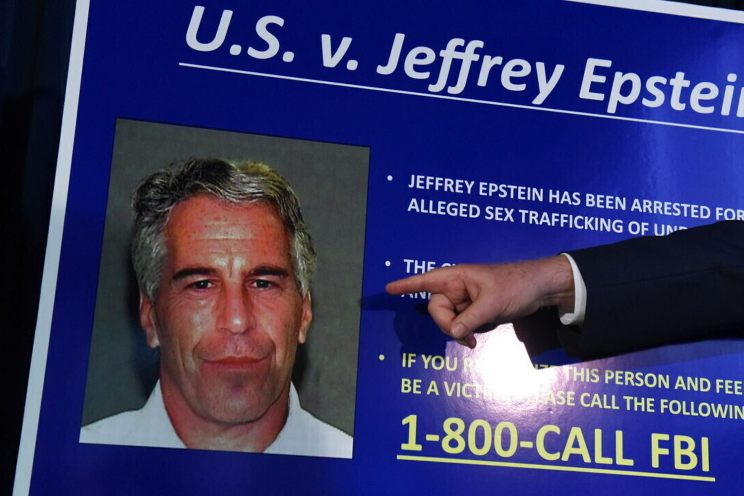 Caso Epstein: foto choc dell'ex principe Andrea