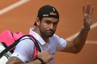 Matteo Berrettini subito eliminato a Roma, "provo tristezza e delusione"