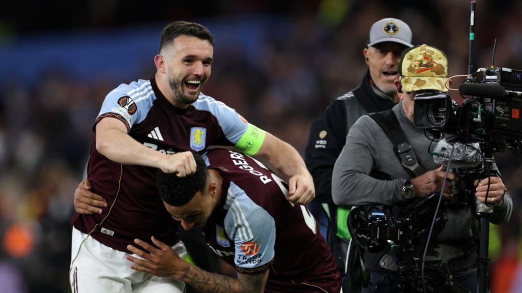 John McGinn e Morgan Rogers
