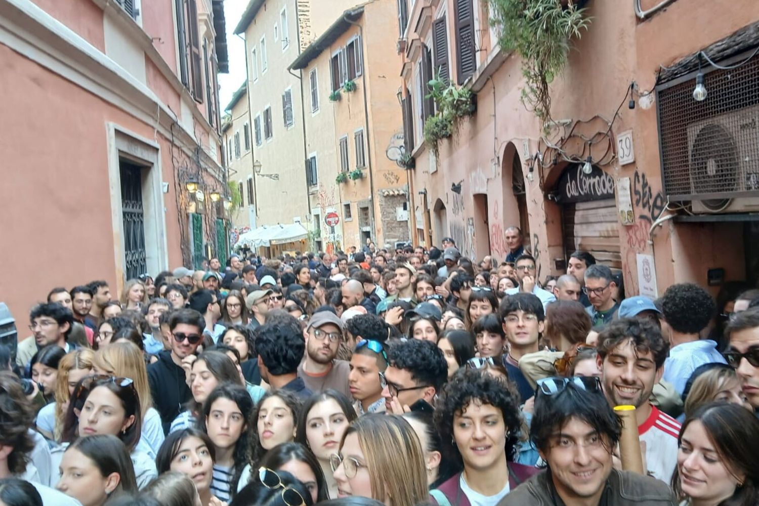 Fan a Trastevere per Fulminacci