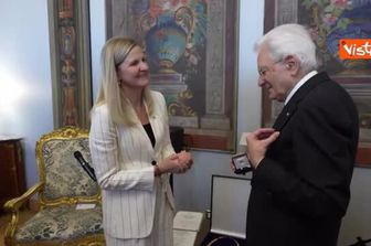 Mattarella riceve Collare Olimpico dalla Presidente del Cio Coventry