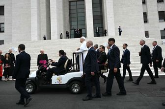Papa Leone agli studenti della Sapienza: "Chi cerca la verità alla fine incontrerà Dio"