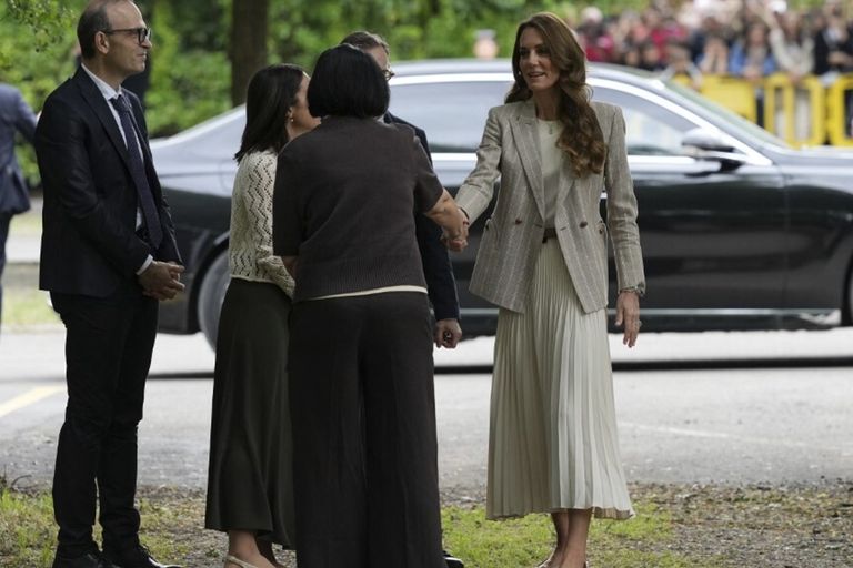 Kate a Reggio Emilia, la seconda giornata della principessa in città fra bimbi e progetti culturali