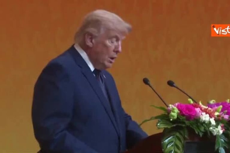 Trump: Invito Xi Jinping e sua moglie Peng Liyuan alla Casa Bianca a settembre