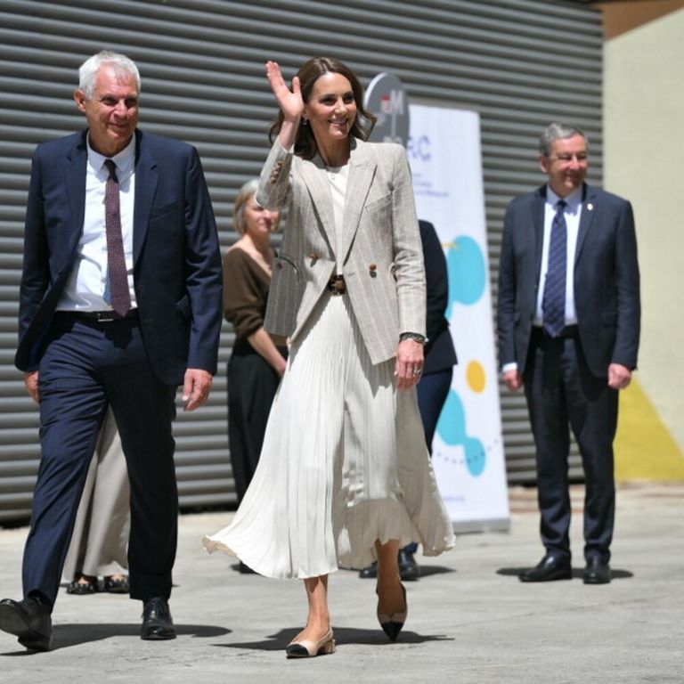 La principessa Kate rientra a Londra: "Arriverci Reggio, e grazie"