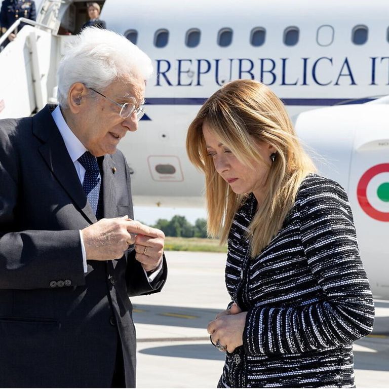 Modena: Mattarella e Meloni atterrati a Bologna per far visita ai feriti