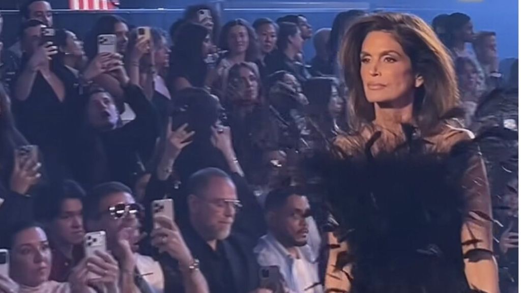 Cindy Crawford alla sfilata Gucci Core