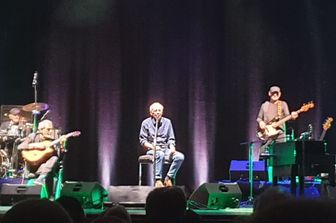 Roberto Vecchioni in concerto al Teatro Brancaccio a Roma il 18 maggio 2026