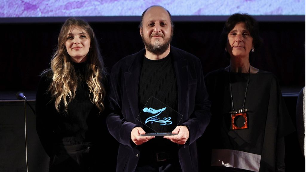 Il cast de 'La bolla delle acque matte'