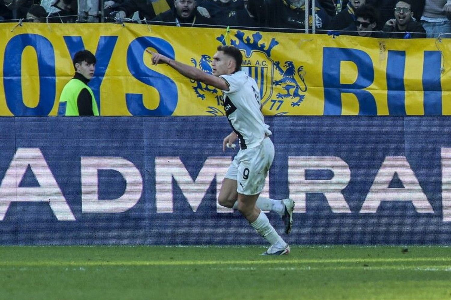 Mateo Pellegrino, attaccante del Parma