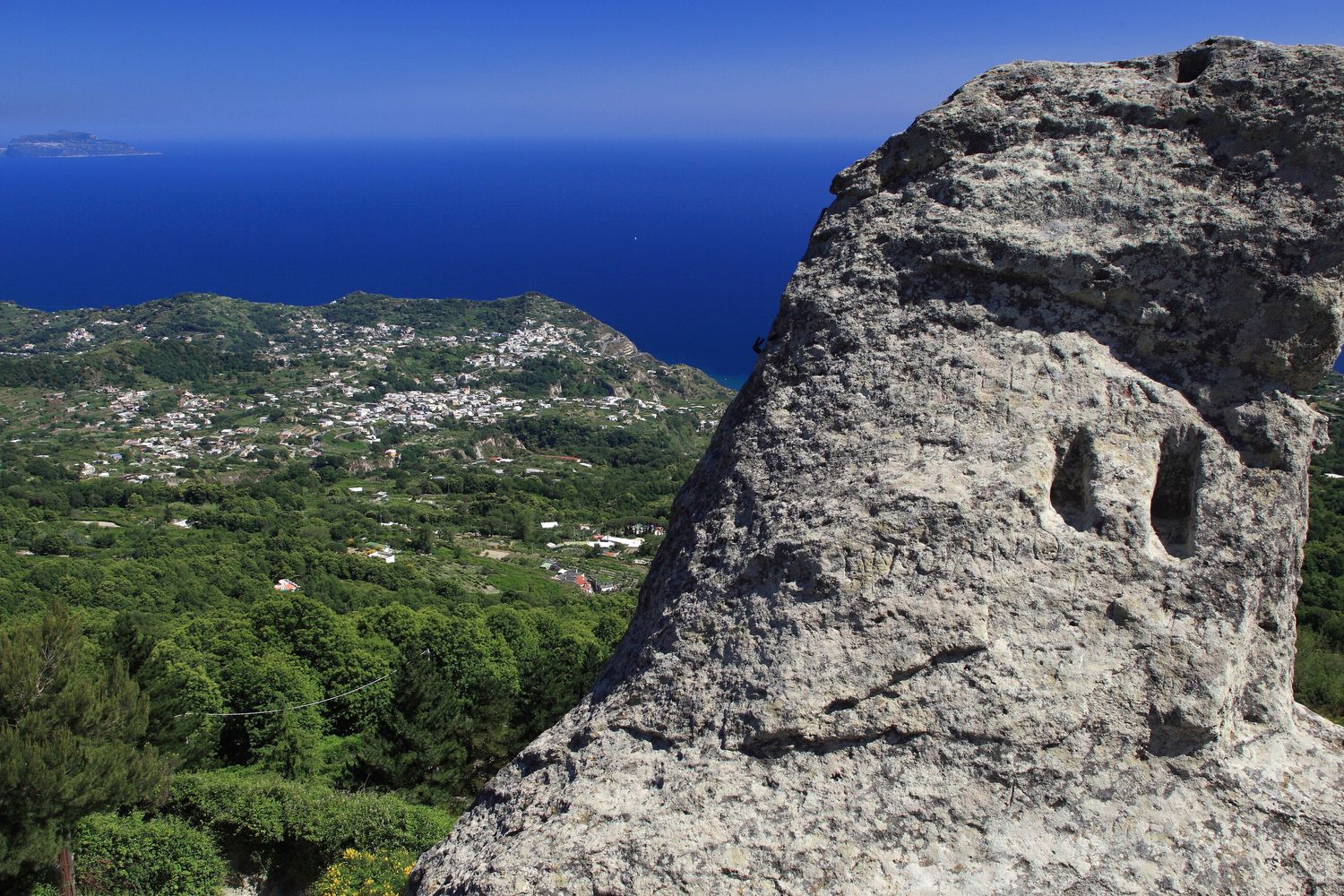 Gli italiani e il ponte del 2 giugno: Sicilia, Ischia e mare tra le mete più cercate