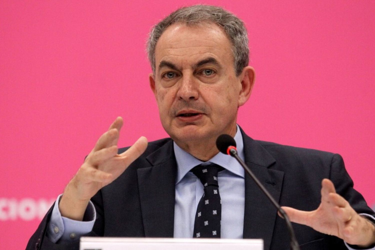 Il caso Zapatero scuote il Psoe e il governo spagnolo