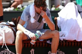 Jannik Sinner nel match contro Cerundolo al Roland Garros