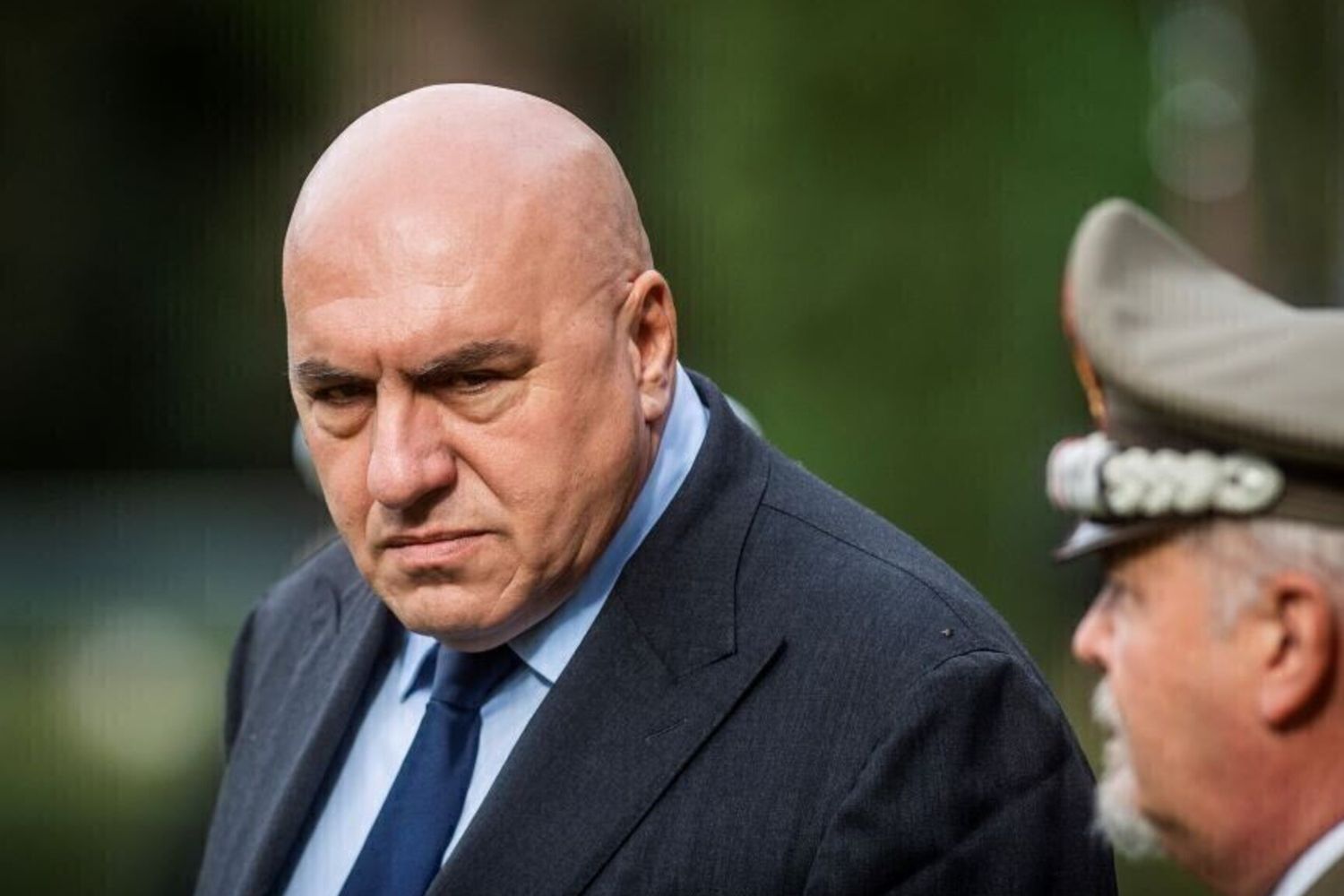Crosetto: "La Nato deve allargare i propri confini"