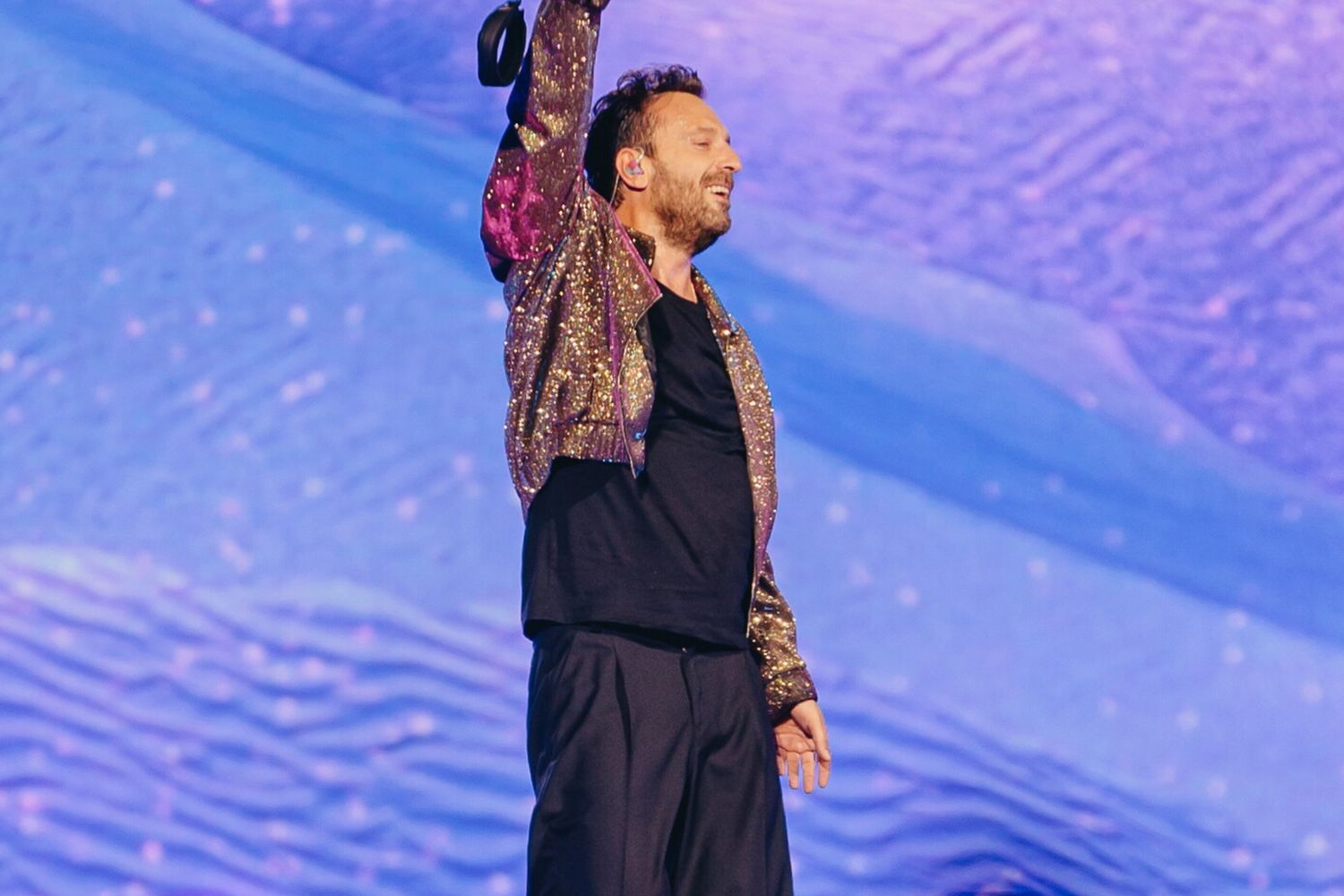 "Basta lustrini, torno al rock'n'roll", la nuova svolta di Cesare Cremonini