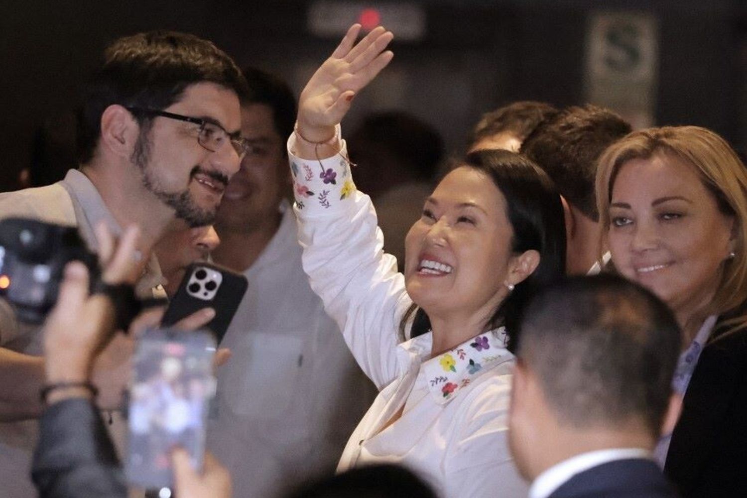 La candidata alla presidenza del Perù, Keiko Fujimori, del partito Fuerza Popular nel suo discorso dopo primi risultati del ballottaggio delle elezioni presidenziali a Lima il 7 giugno 2026